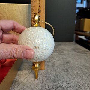 Vintage Lenox China 1982 Annual Porcelain 24K Gold Trimmed Christmas Ornament
